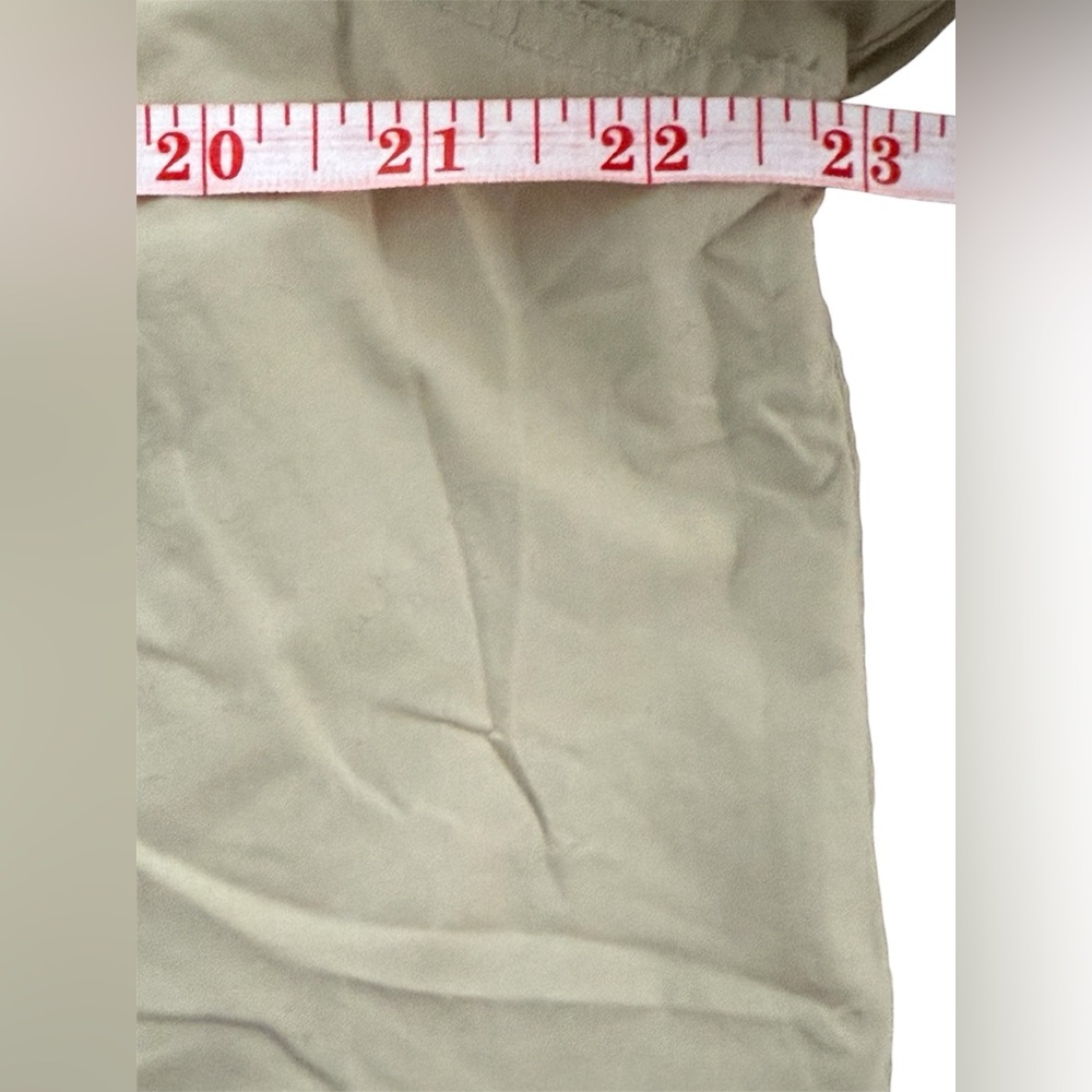 Old Navy Men's Beige Lightweight Jacket - Picture 4 of 5